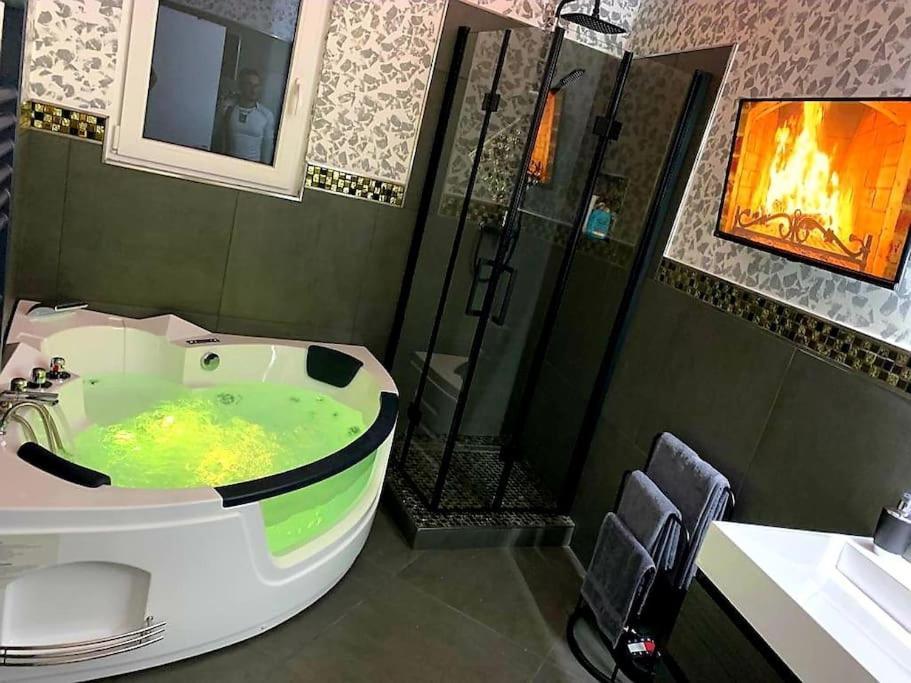 Apartamento Luxus Loft Whirlpool Designer Kueche Bad Herdecke Exterior foto